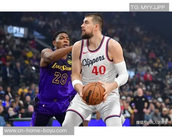 祖巴茨进攻受限难以发挥卢指导无奈回应包夹困境